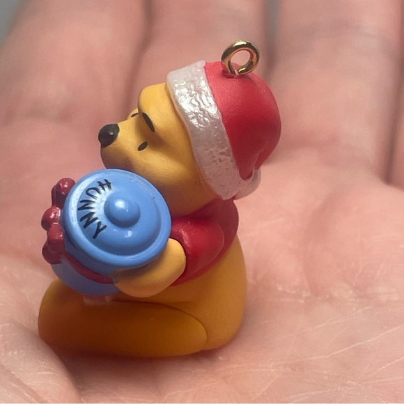 Vintage Disney Winnie the Pooh miniature Hallmark Keepsake Ornament - Picture 7 of 12